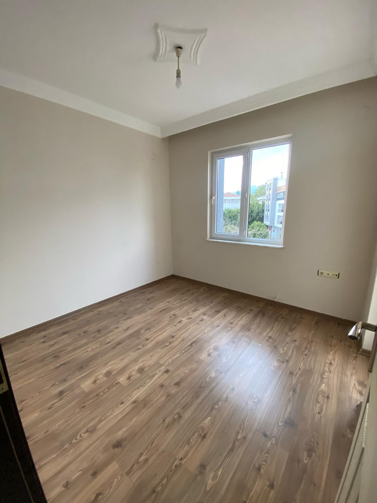 MOLLAYUSUF MAH. 2+1 ARAKAT ASANSÖRLÜ BOŞ KİRALIK 2