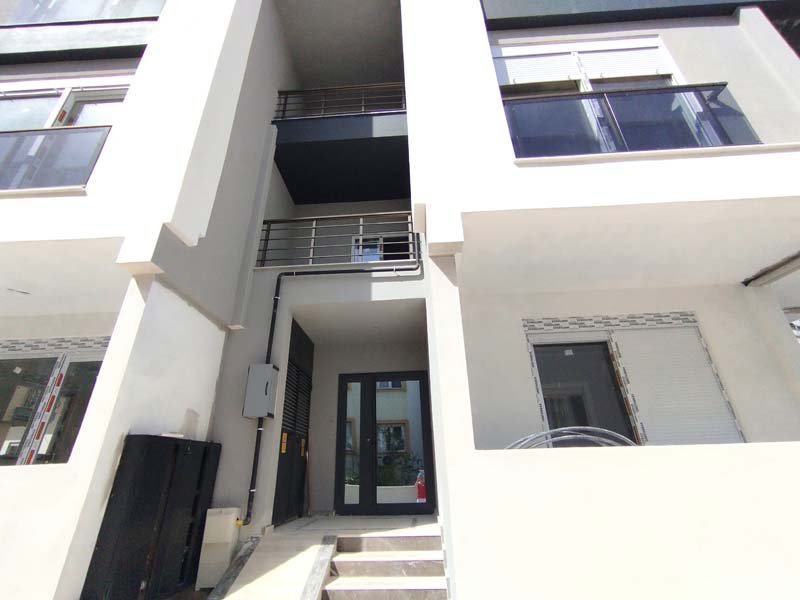BARIŞ MAH. DE GİRİŞ KATTA DAİRE 2
