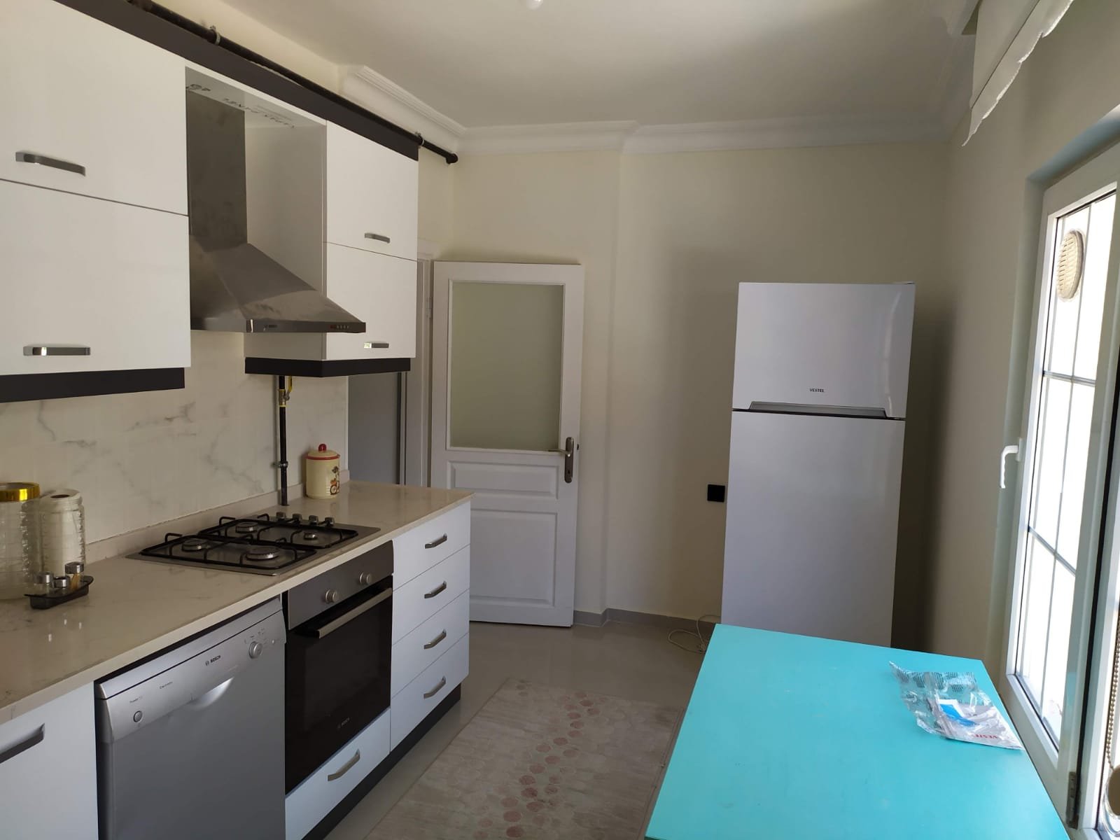 DENİZE 500  METRE 3+1 ARAKAT EŞYALI SATILIK DUBLEKS 2