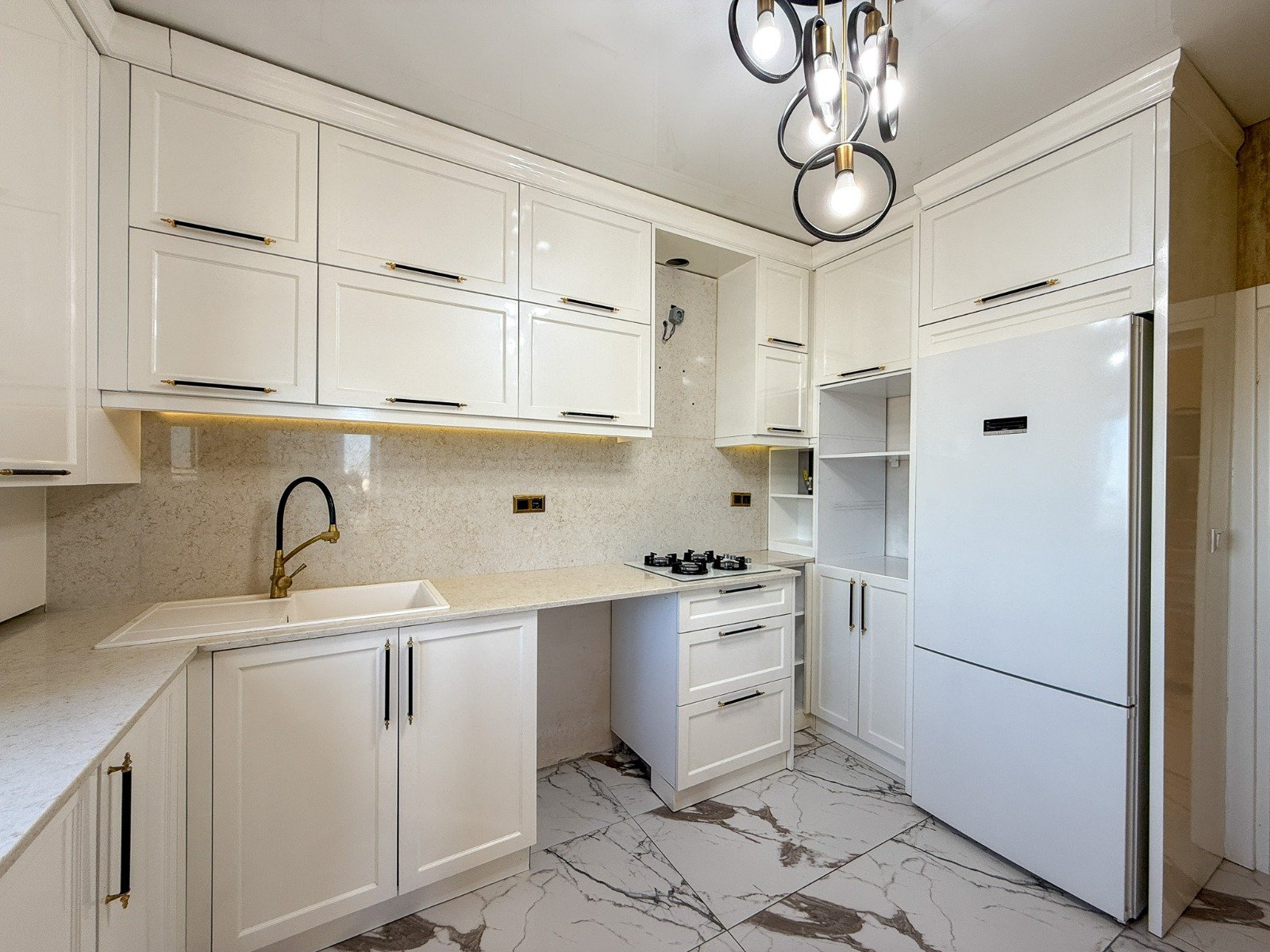 GÜRSU MAH. DE   3+1  İÇİ YENİLENMİŞ SATILIK DAİRE 2