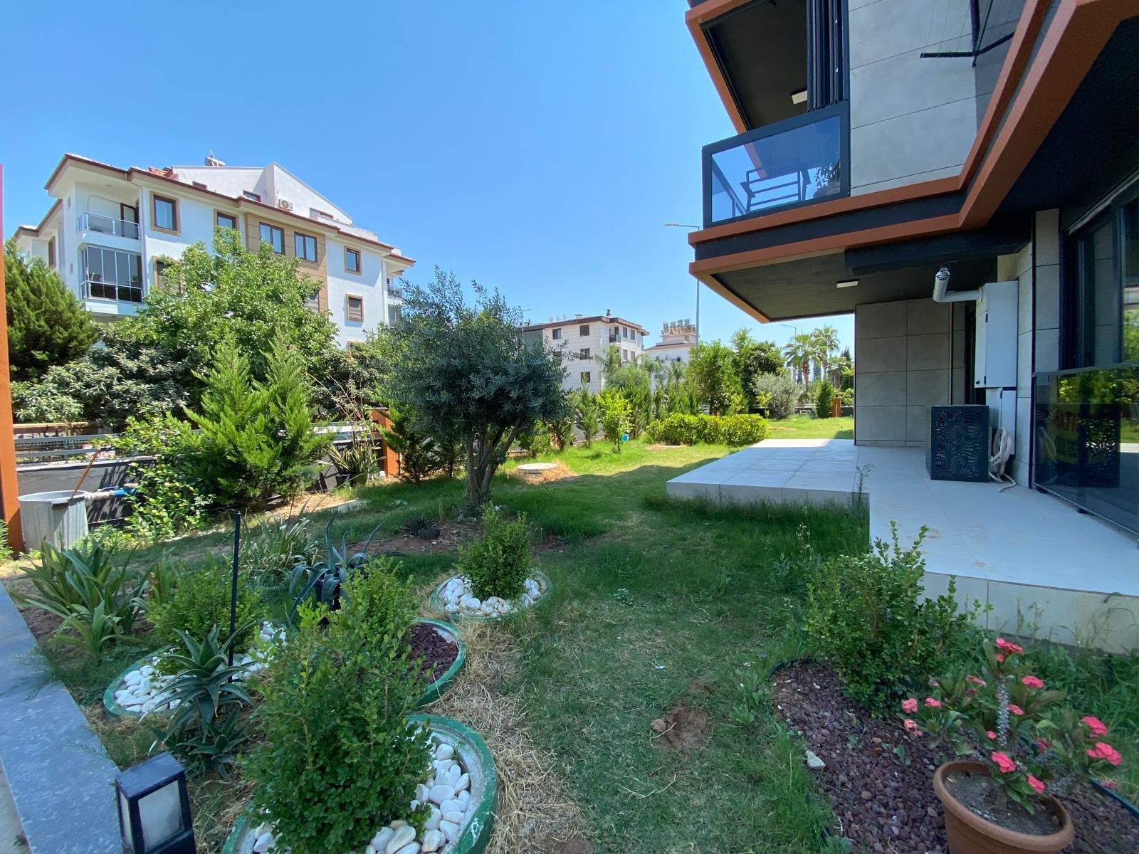 HAVUZLU SİTE İÇİ BAHÇE KATI 2+1 SIFIR DAİRE 2