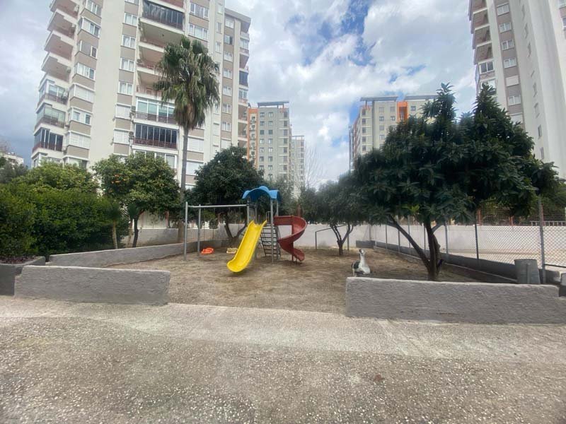 KONYAALTINDA GENİŞ 3+1  SATILIK DAİRE 2